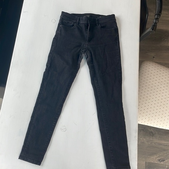 Ann Taylor Factory Denim - Women’s AnnTaylor Factory skinny jeans.